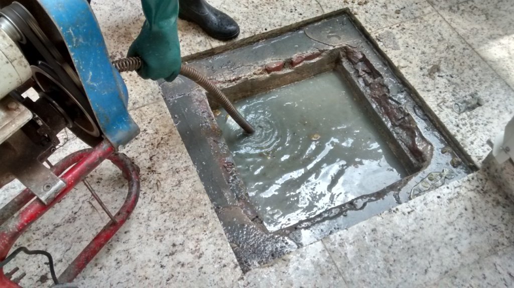 Desentupimento de Caixa de Gordura